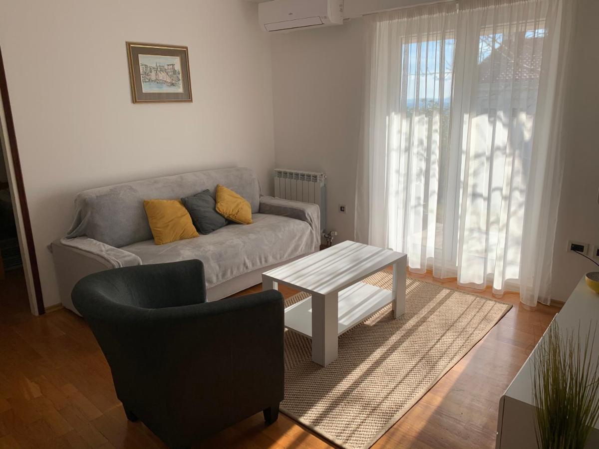 Deluxe Apartment Dora With A Private Parking, Terrace And See View Rijeka Exterior photo